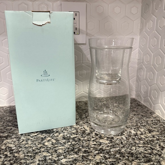 PartyLite Naturally Modern Votive Candle Set - Picture 2 of 7